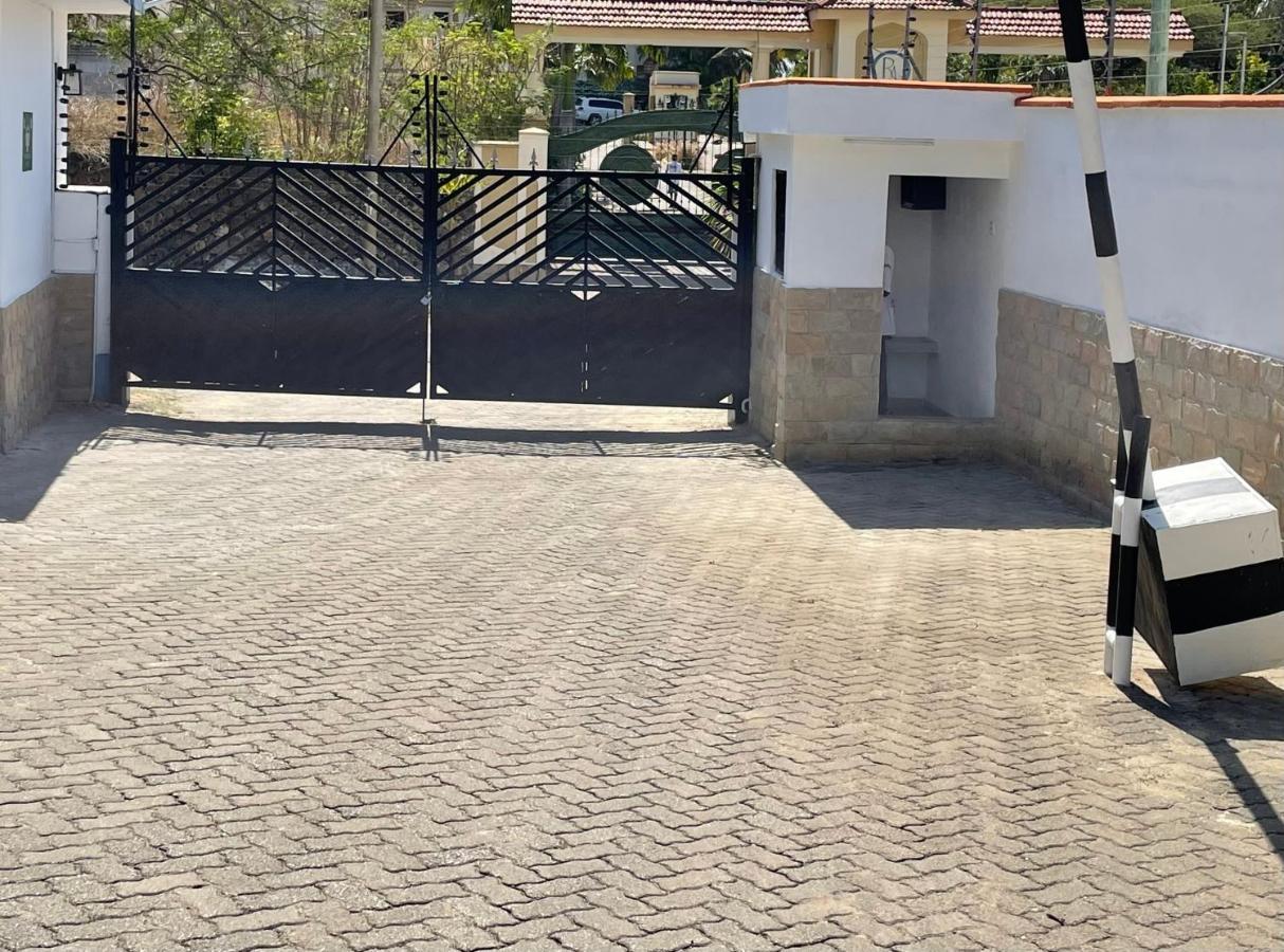 Paradise Resort Apartments Nyali Beach Exterior foto